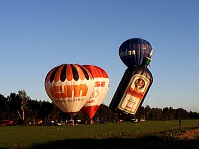 Ballonstart beim Flugtag 2008 auf dem Flugplatz Weser-Wmme am 30.08.08