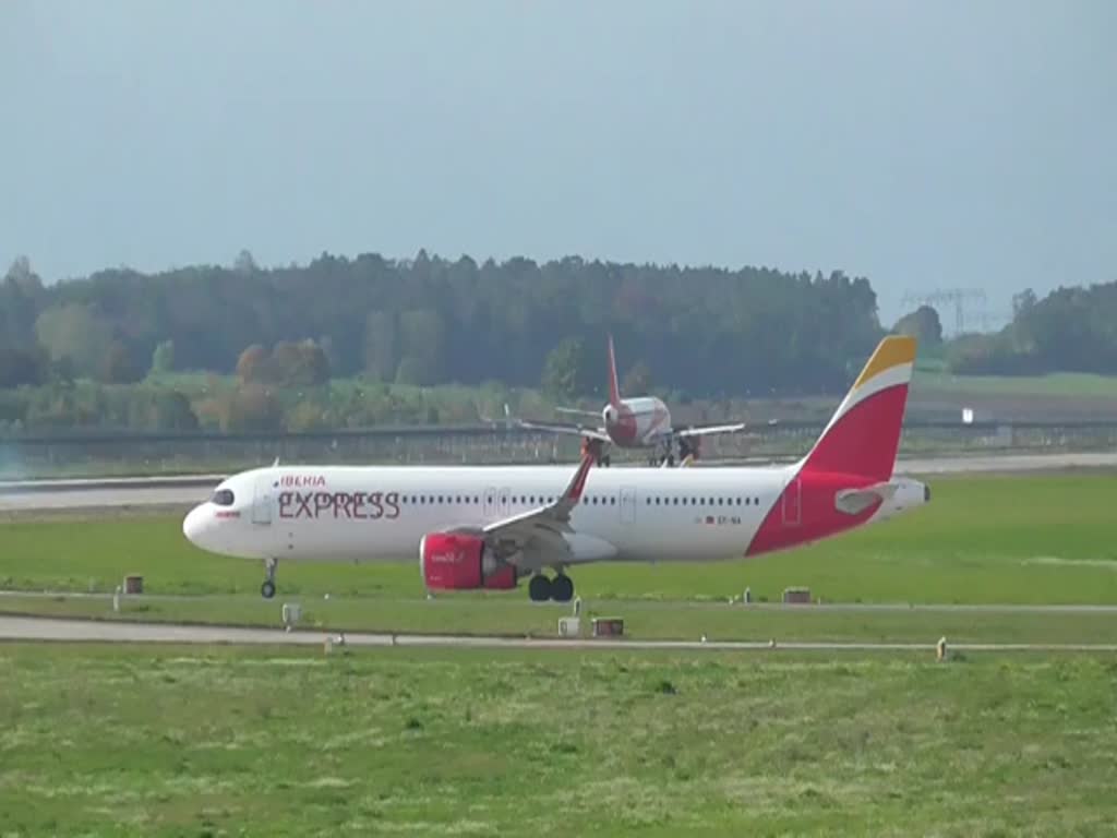 Iberia Express, Airbus A 321-251NX, EC-NIA, BER, 08.10.2022