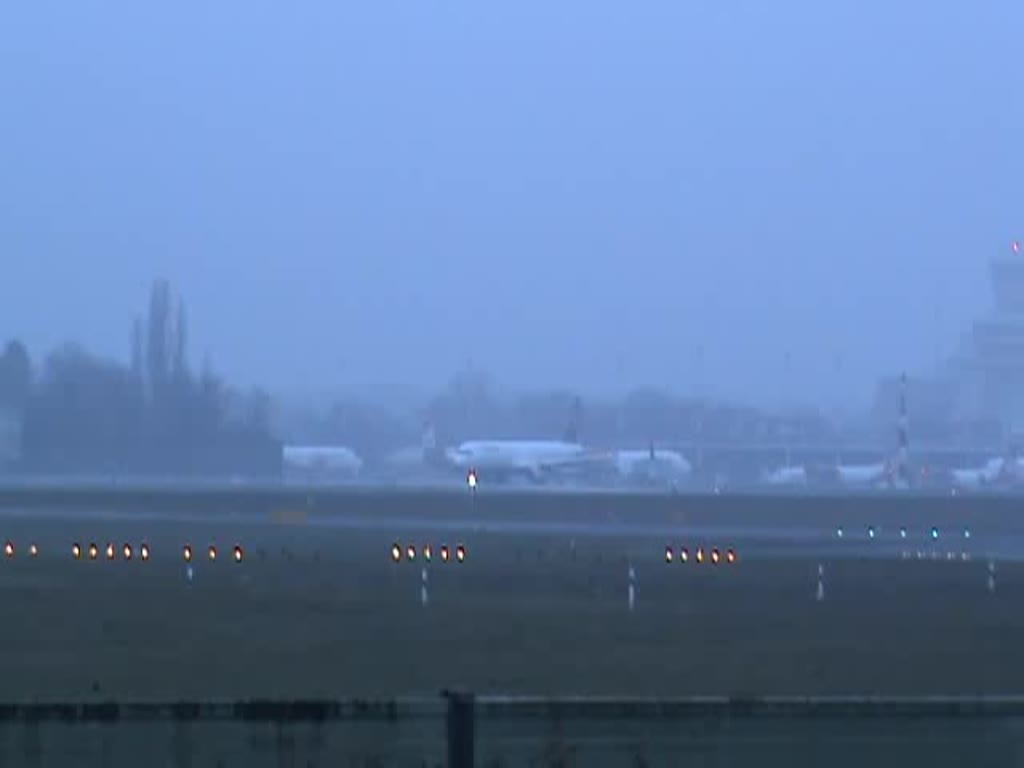 Lufthansa A 321-231 D-AIDG beim Start in Berlin-Tegel am 14.12.2014