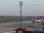 berlin-tegel-txl/768/bertelsmann-dassault-falcon-2000ex-d-bert-beim Bertelsmann Dassault Falcon 2000EX D-BERT beim Start in Berlin-Tegel am 05.12.2009