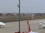 berlin-tegel-txl/854/klm-cityhopper-embraer-erj-190std-190-100-ph-ezk KLM-Cityhopper Embraer ERJ 190STD (190-100) PH-EZK beim Start in Berlin-Tegel am 27.02.2010