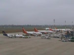 Ankunft der Delta Airlines B 767-332(ER) N1608 auf dem Flughafen ...