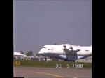 Antonov An-70, UR-NTK, SXF, 20.05.1998. Ich habe noch Video 8 Material gefunden, digitalisiert und ergänzt.