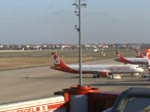 Contact Air Fokker 100 D-AFKC beim Start in Berlin-Tegel am 21.11.1009