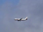 Ein A320 von Air Berlin berfliegt Berlin Pankow. Gleich wird sie in Berlin Tegel TXL landen. Das Video ist freihand aufgenommen und mit dem Deshaker-Plugin fr VirtualDub entwackelt worden. 18.3.2008