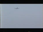 BMI A 321 bei der Landung auf dem Flughafen Mahon im Mai 1999.
Digitalisierung einer Video 8 Aufnahme.