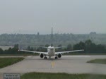 Eine Cyprus Turkish Airlines-Boeing 737-800 startet in Stuttgart am 02.06.10 ...