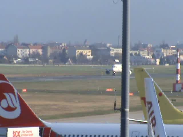 Air Berlin A 320-214 D-ABDI beim Start in Berlin-Tegel am 21.11.2009