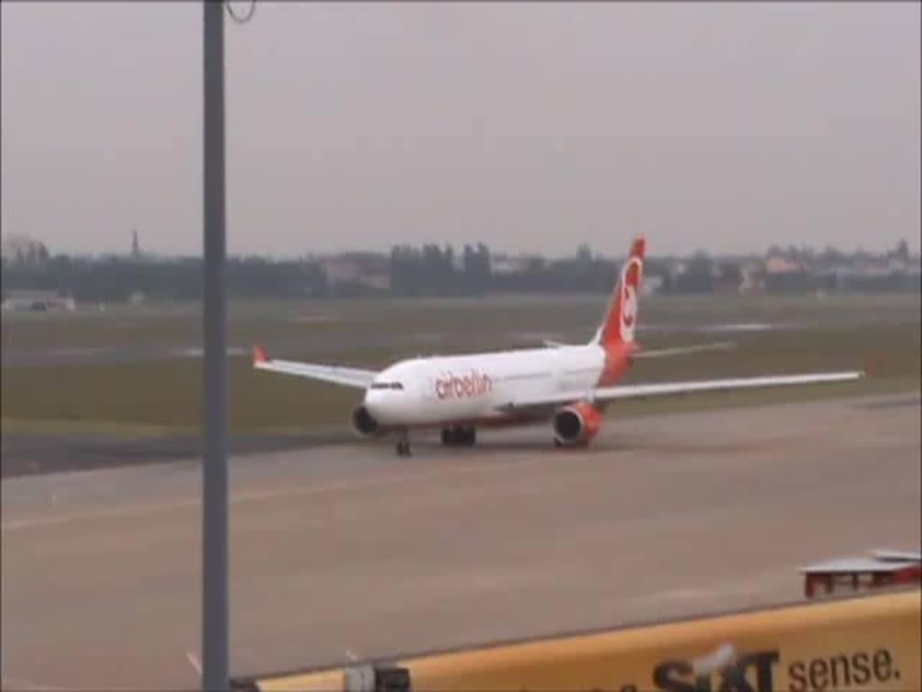 Air Berlin A 330-223 D-ALPE am 18.05.2013 in Berlin-Tegel