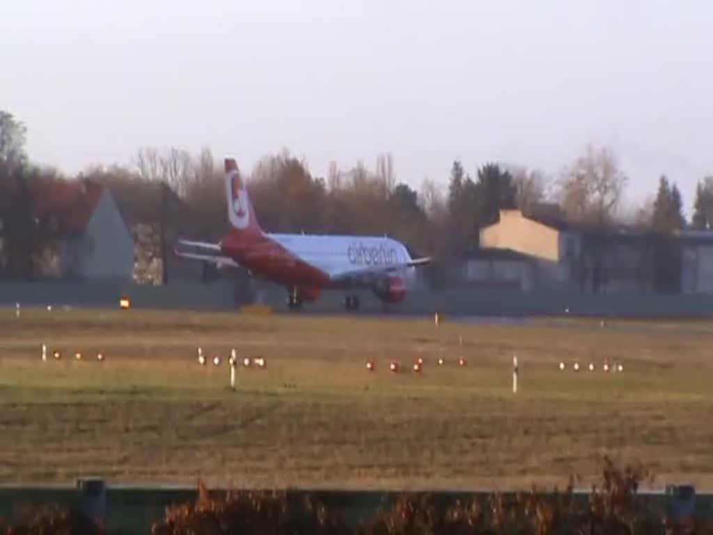 Air Berlin, Airbus A 320-216, D-ABFK, TXL, 27.11.2016