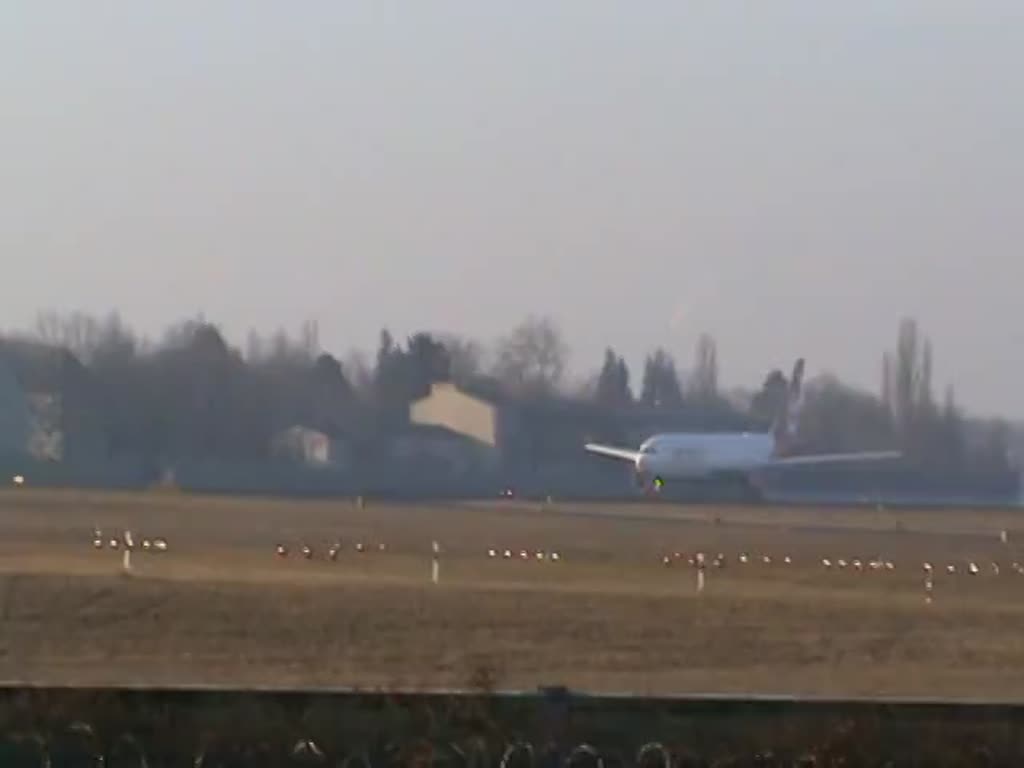 Air Berlin, Airbus A 330-223, D-ALPB, TXL, 29.01.2017