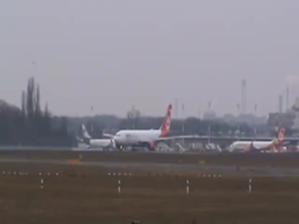 Air Berlin, Airbus A 330-223, D-ABXA, TXL, 19.02.2017