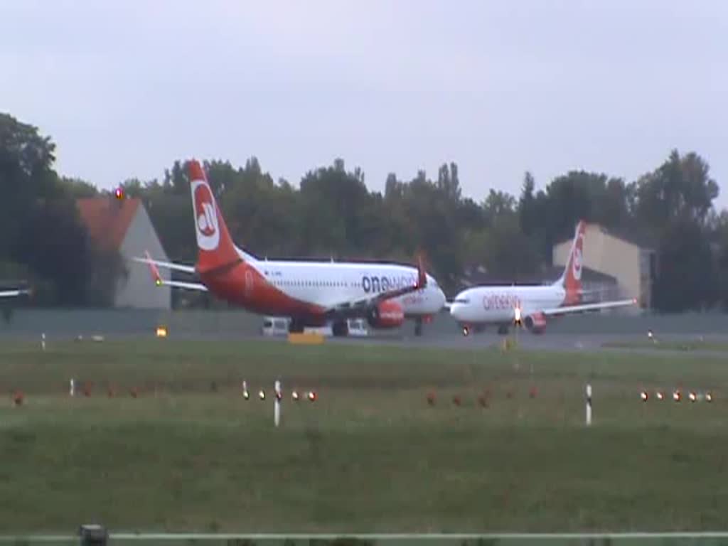 Air Berlin B 737-86J D-ABME beim Start in Berlin-Tegel am 27.09.2014