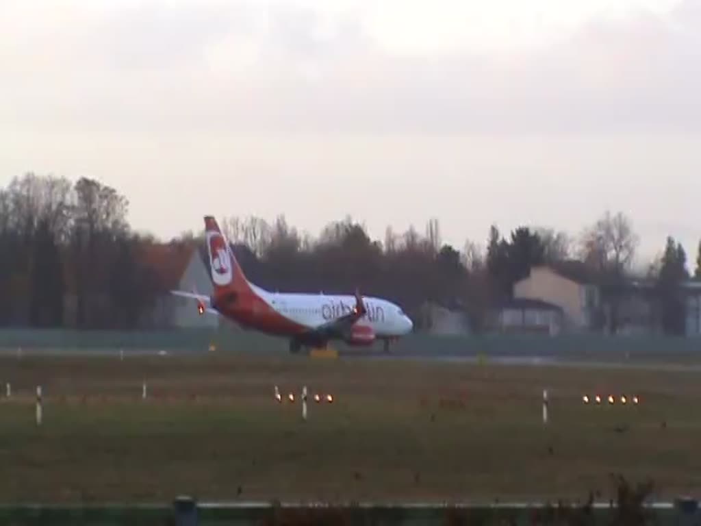 Air Berlin, Boeing B 737-7K5, D-AHXC, TXL, 27.11.2016