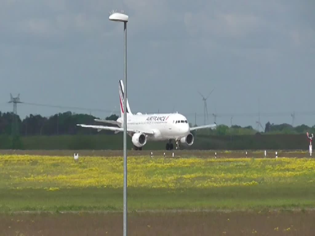 Ar France, Airbus A 320-214, F-GKXM, BER, 18.05.2023