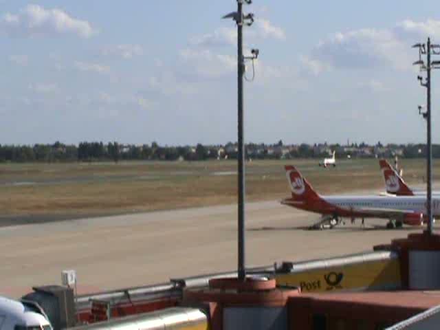 British Airways A 319-131 G-EUOF beim Start in Berlin-Tegel am 30.08.2009