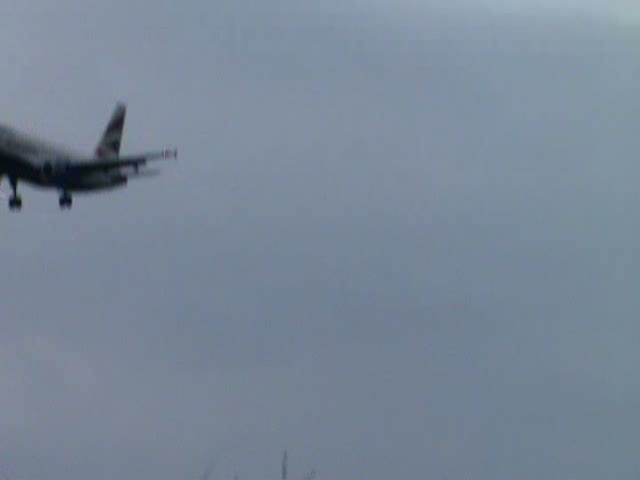 British Airways-Airbus A319 bei der Landung in Frankfurt am Main am 4. Juni 2009