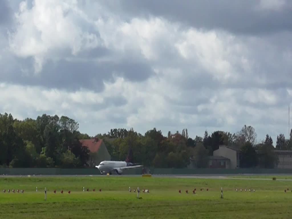 Brusels Airlines, Suchoi RRJ95 Superjet 100, EI-FWE, TXL, 08.10.2017