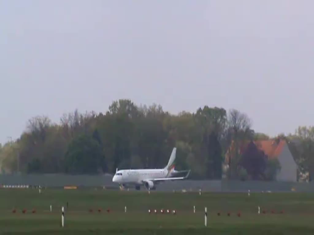 Bulgaria Air ERJ-190-100AR LZ-BUR beim Start in Berlin-Tegel am 01.05.2015