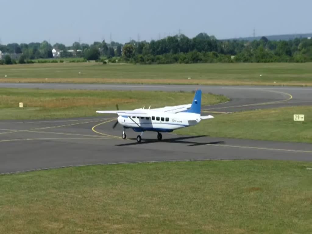 Cessna 208 B Grand Caravan, OK-CZG startet von Bonn-Hangelar - 23.06.2020