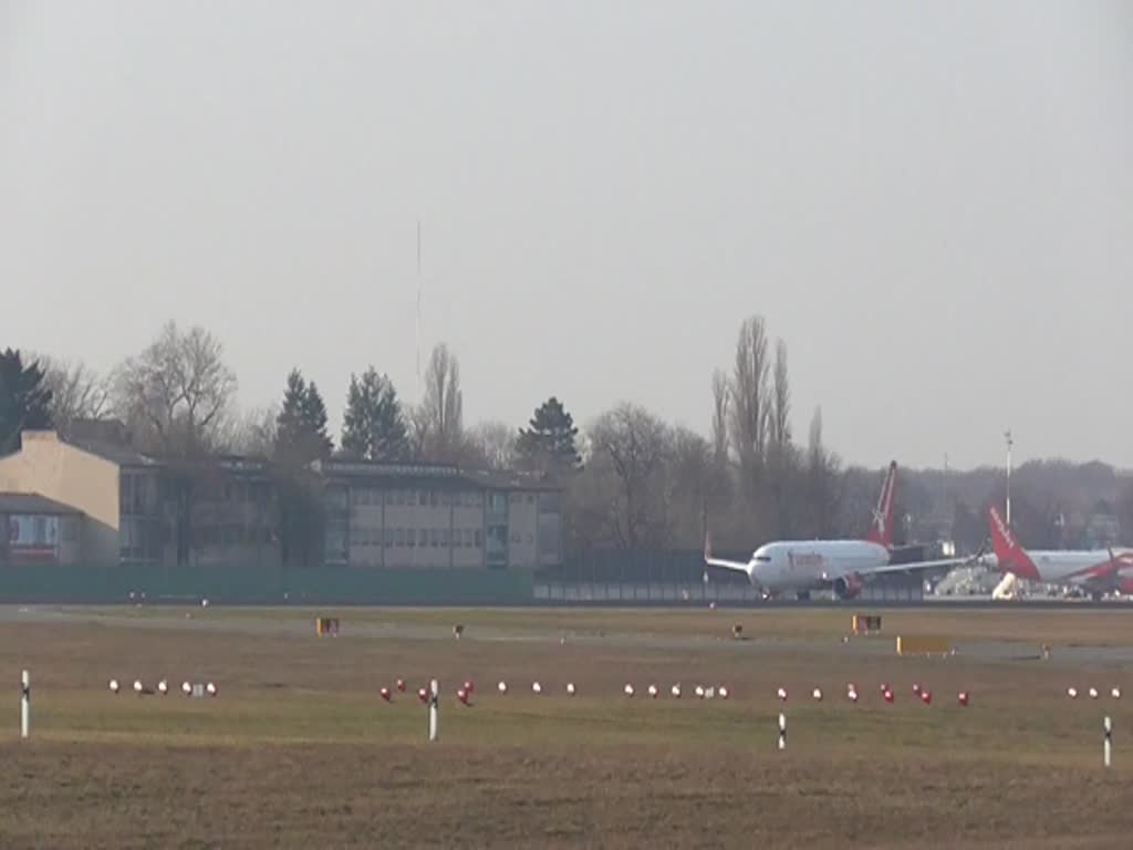 Corendon, Boeing B 737-8HC, TC-TJT, TXL, 17.02.2019