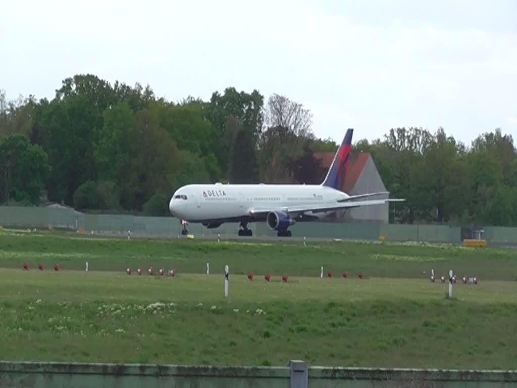 Delta Airlines, Boeing B 767-432(ER), N837MH, TXL, 03.05.2019