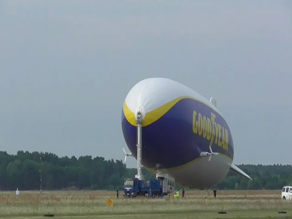 Deutsche Zeppelin Reederei Zeppelin NT107, D-LZFN, Flugplatz Strausberg, 05.08.2021