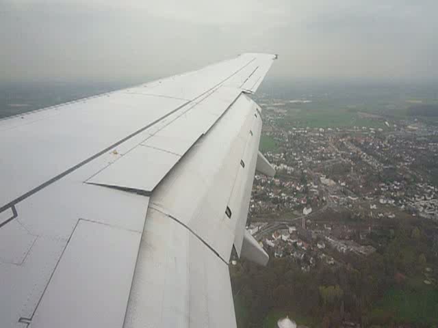 Easyjet B 737-73V Landung am Dortmunder Flughafen.