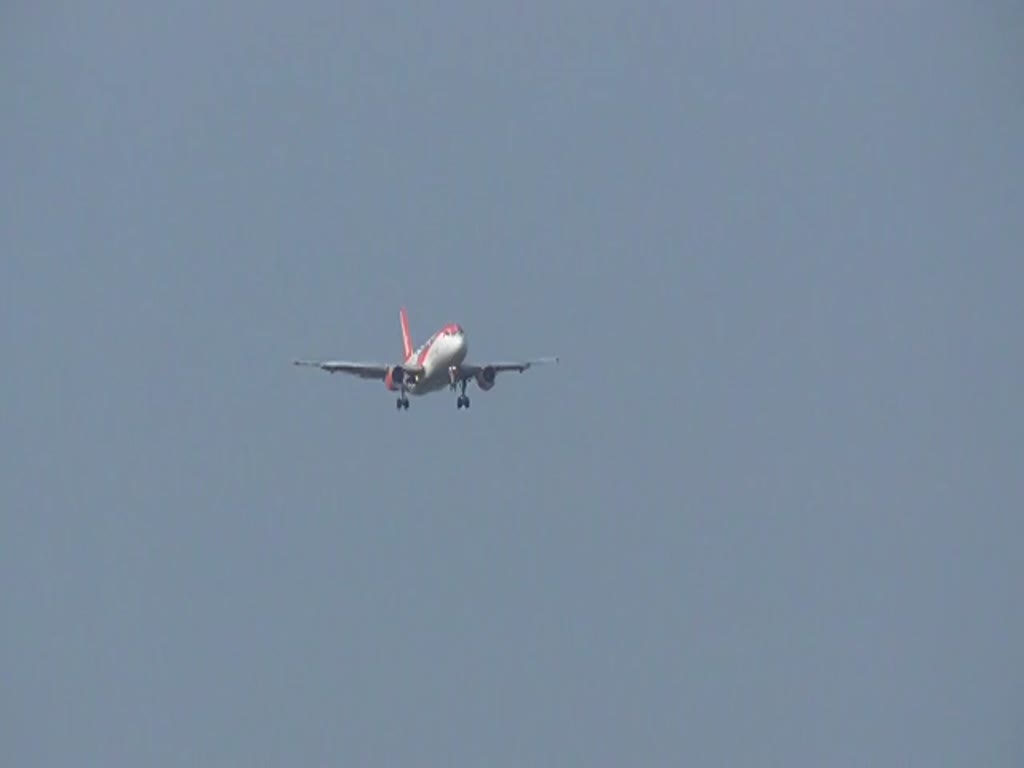 Easyjet Europe, Airbus A 319-111, OE-LQB, BER, 11.07.2021