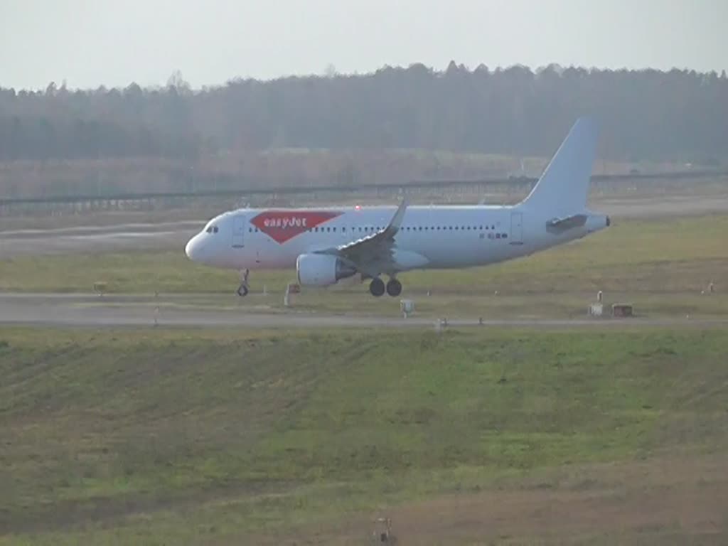 Easyjet Europe, Airbus A 320-214, OE-IBS, BER, 16.12.2023