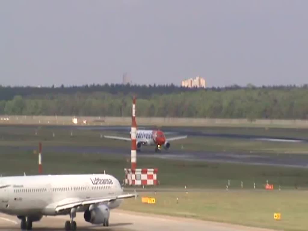 Edelweiss Air A 320-214 HB-IHY beim Start in Berlin-Tegel am 27.04.2014