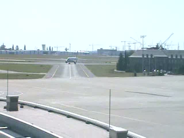 Ein Germanwings-Airbus A319 kommt nach einem Flug von Stuttgart in Berlin-Schnefeld an am 8. September 2009