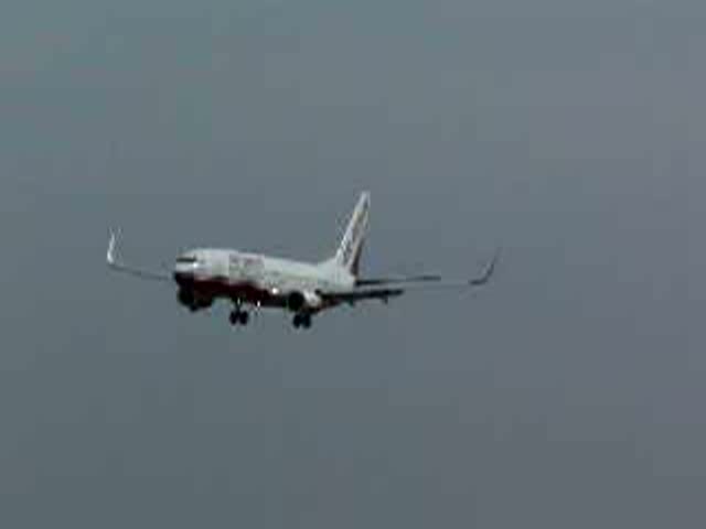 Eine Boeing 737-800 von Air Berlin bei der Landung auf der 23L in Dsseldorf. Das Video stammt vom 13.05.2007