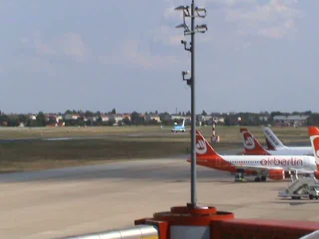 KLM B 737-8K2 PH-BXE beim Start in Berlin-Tegel am 30.08.2009