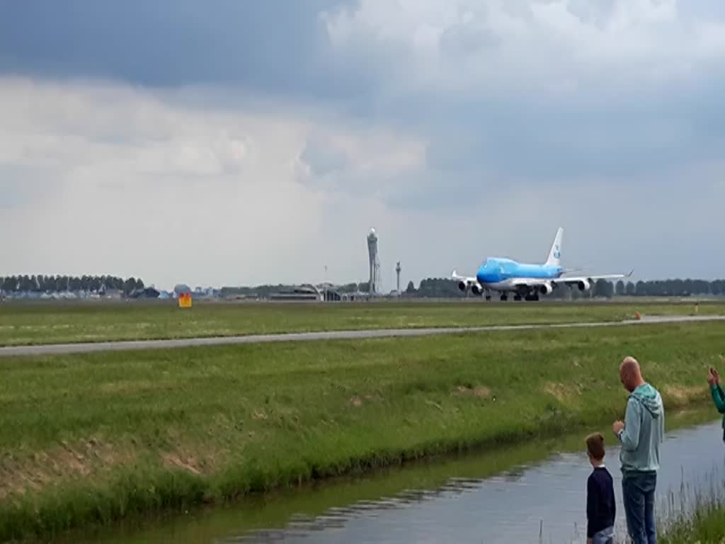 KLM Boeing 747-406M PH-BFT beim Start in Amsterdam 25.5.2019