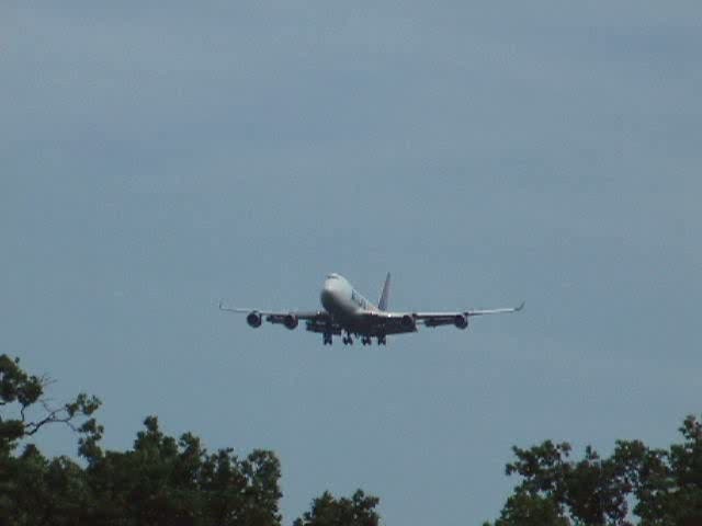 Landung einer Atlas Cargo Boeing 747 in Frankfurt am Main (FRA) am 07.08.2008.