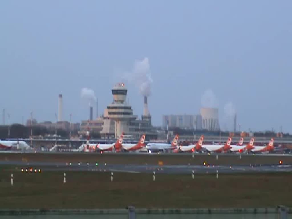 Lufthansa A 321-231 D-AISK beim Start in Berlin-Tegel am 03.01.2015