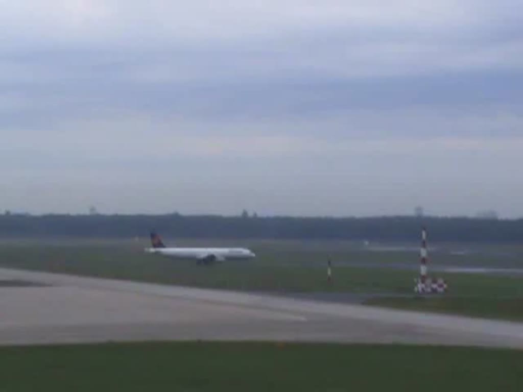 Lufthansa A 321-231 D-AISZ beim Start in Berlin-Tegel am 04.09.2010