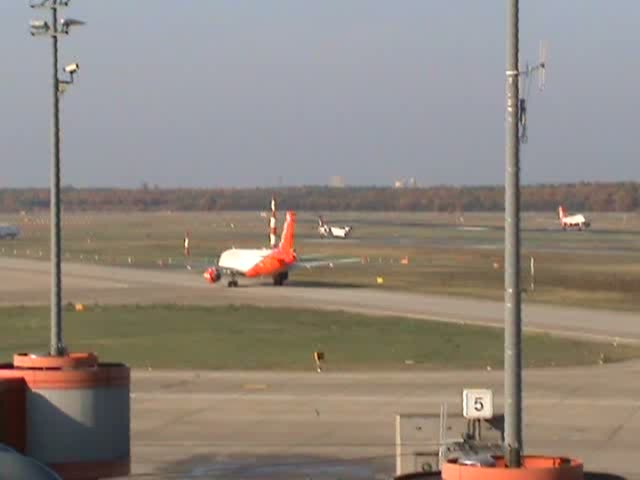 Malev De Havilland Canada DHC-8-402Q HA-LQB beim Start in Berlin-Tegel am 31.10.2009