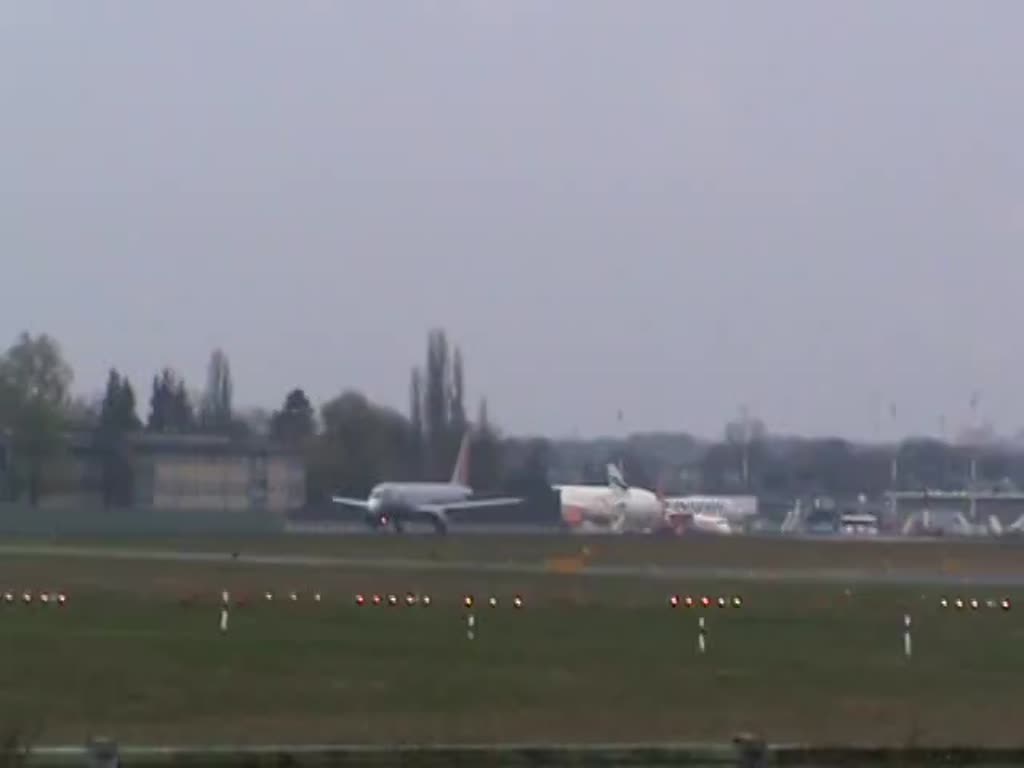 Niki, Airbus A 320-214, OE-LEC, TXL, 02.04.2017