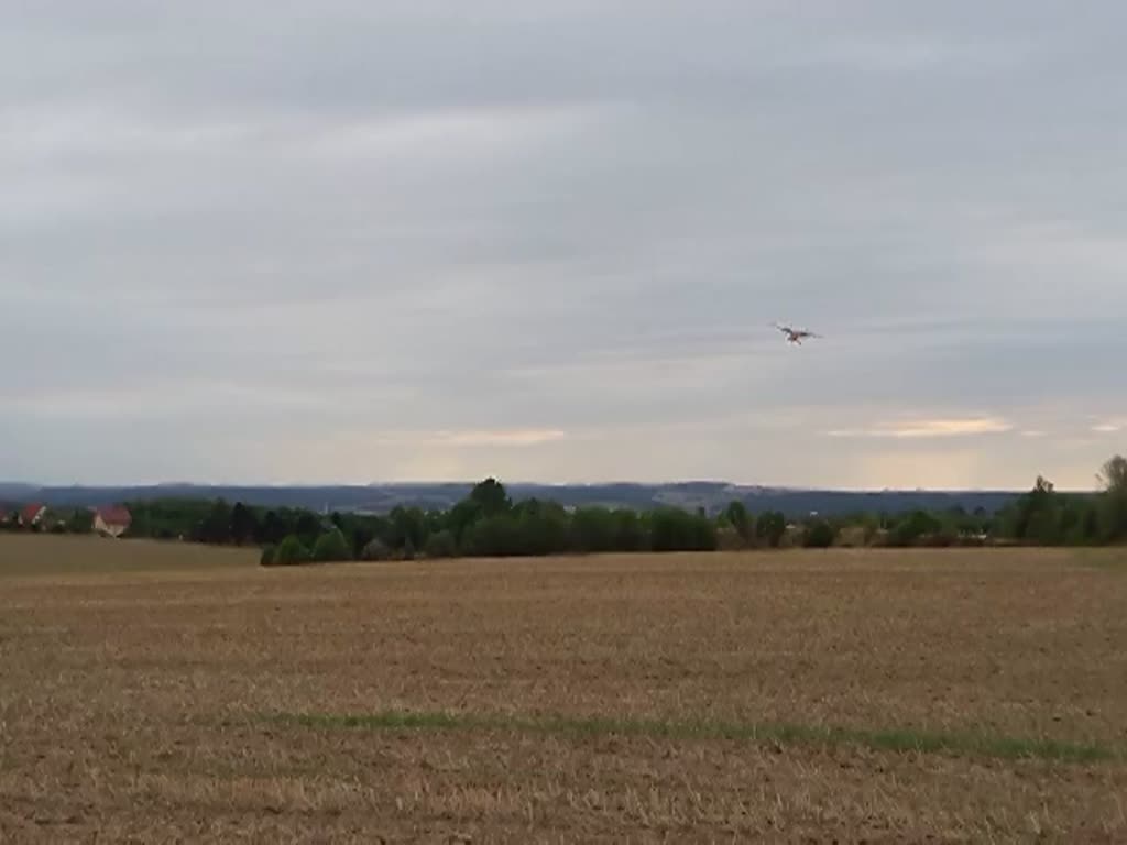 Pink Aviation Services, Short SC-7 Skyvan 3, OE-FDN bei der Landung auf der Piste 06 in Gera (EDAJ) am 1.9.2018