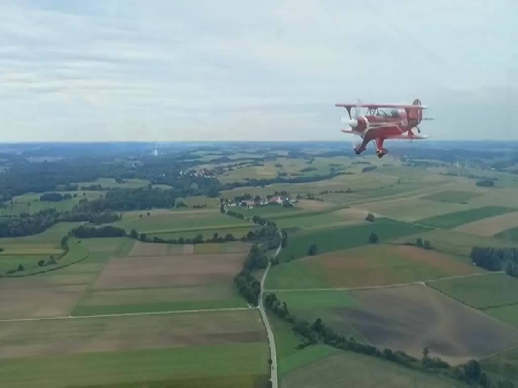 Pitts S2B, N92ED nahe Moosburg auf der Kippe (EDPI) am 3.9.2022