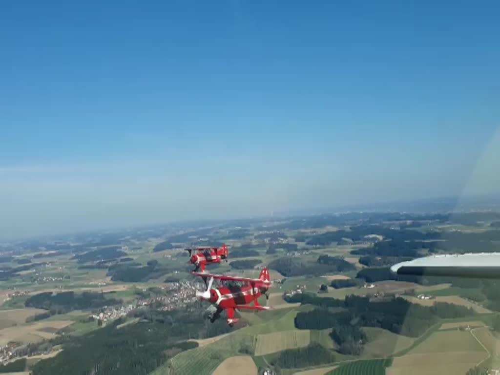 Pitts S2B, N92ED und Pitts S1S, N66EC im Verband nahe Moosburg (EDPI) am 30.3.2021