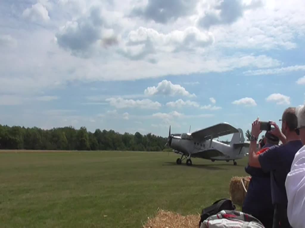 Private Antonov An-2T, D-FOJN, Flugplatz Bienenfarm, 01.07.2023