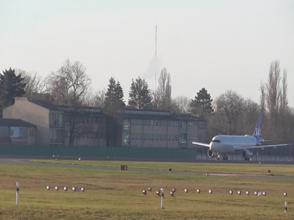 SAS, Airbus A 320-232, OY-KAM, TXL, 29.12.2019