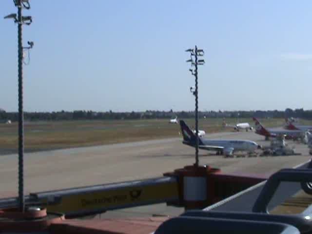 Sky Airlines B 737-49R TC-SKM beim Start in Berlin-Tegel am 30.08.2009