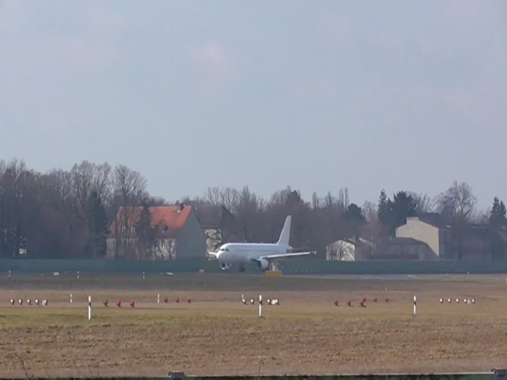 SmartLynx, Airbus A 320-2314, YL-LCU, TXL, 02.04.2018