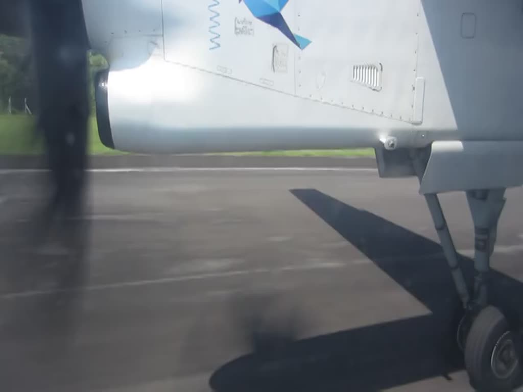 Start der DHC-8 400 CS-TRG der SATA Air Azores von Horta auf der Azoren-Insel Faial am 29.07.2023