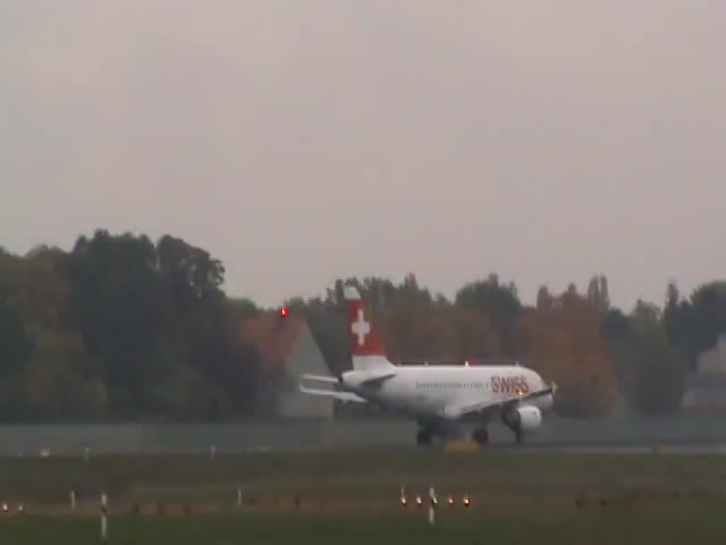 Swiss, Airbus A 319-112, HB-IPY, TXL, 23.10.2016