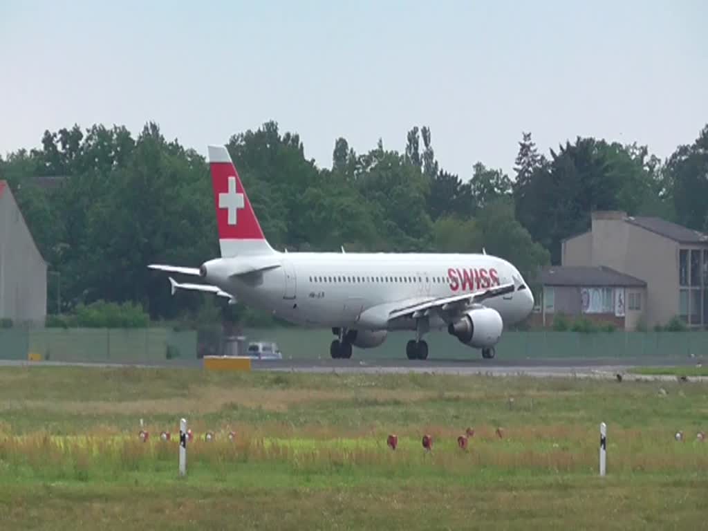 Swiss, Airbus A 320-214, HB-JLR, TXL, 17.07.2020